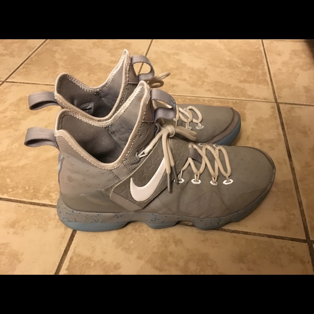 Lebron 14 “Air Mag”